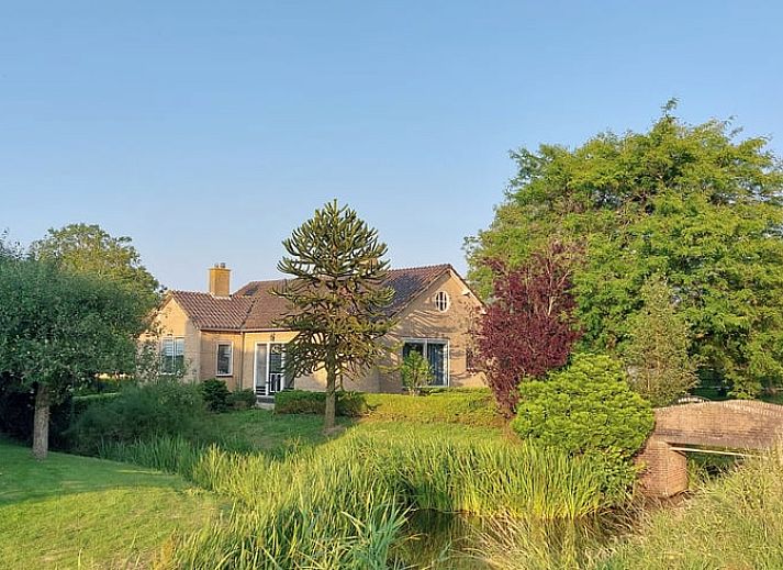 Huisje in Westbroek, vakantiehuis in Utrecht met groene tuin en rustgevende omgeving.
