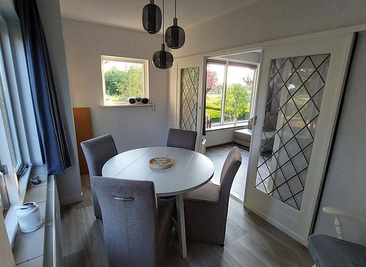 Huisje in Westbroek, vakantiehuis in Utrecht met groene tuin en rustgevende omgeving.