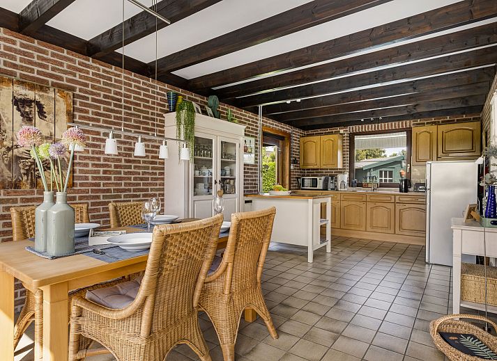 Prachtig uitzicht op het strand nabij Vakantiehuis Haus Anni in Hansweert, Zuid-Beveland, Zeeland.