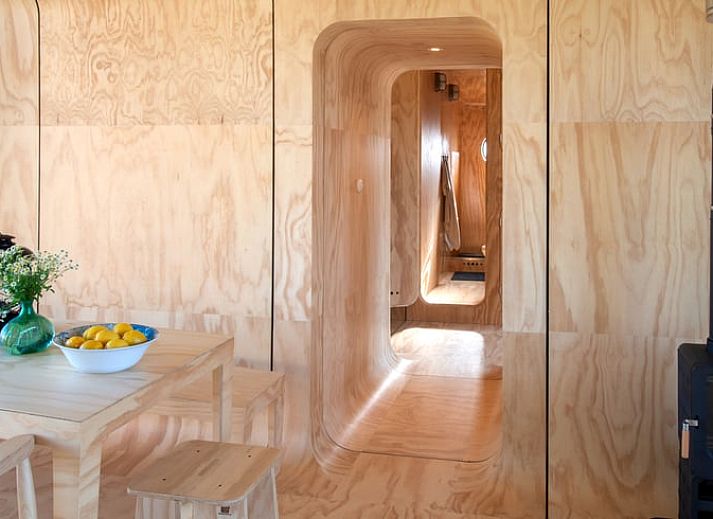 Plattegrond van Huisje in Oud Ade vakantiehuis in Groene hart Zuid-Holland met overzicht van kamers en indeling.