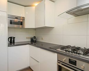 Guest house 010147 - Holiday property Texel - Luxe Villa Texel  8-10 personen met Sauna Krim 95