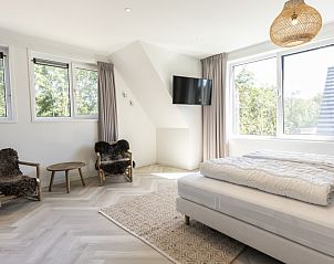 Guest house 01022535 - Holiday property Texel - Vakantiepark So What, Villa 8 Pers.