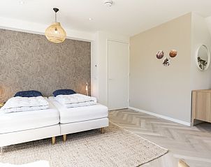 Guest house 01022535 - Holiday property Texel - Vakantiepark So What, Villa 8 Pers.