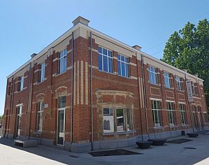 Historisch gebouw van Jeugdverblijfcentrum Schotte in Aalst, een unieke overnachtingsplek in Oost-Vlaanderen, Belgi.