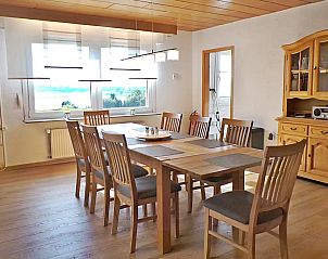 Guest house 02433302 - Holiday property Hessen - Vakantiehuis met uitzicht op het meer, sauna, biljart