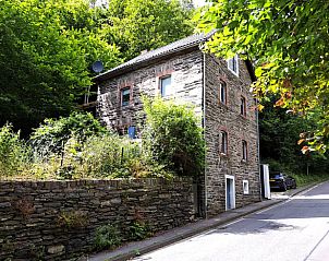 Vakantiehuisje in Monschau, een charmant stenen vakantiehuis in het groene Monschau, Noordrijn-Westfalen, Duitsland.