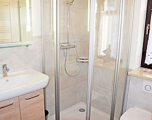 Guest house 0302552 - Apartment Baltic Sea - Appartement Maisonette-Wohnung direkt am Selliner See