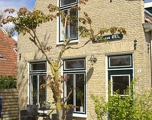 Guest house 030506 • Apartment Terschelling • Aike van Rel 