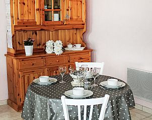Guest house 03813001 - Holiday property Auvergne - Vakantiehuis Le Clos des Sapins