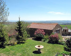 Guest house 0381402 - Holiday property Auvergne - Vakantiehuis Chez Nancy