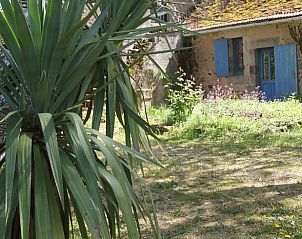 Guest house 03833801 - Holiday property Auvergne - Vakantiehuis in Autry-Issards