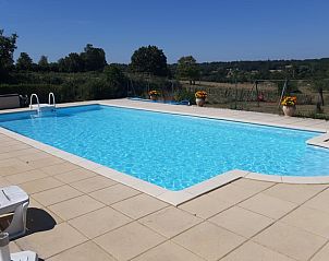 Guest house 03839901 • Holiday property Auvergne • Vakantiehuisje in Neure 