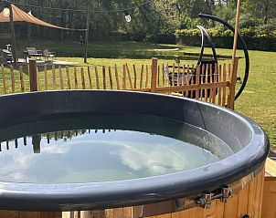 Genieen Sie die Entspannung im Freien im Ferienhaus in Minderhout, das im grnen Antwerpen, Belgien, liegt. Perfekt fr alle, die Ruhe und Frieden suchen.