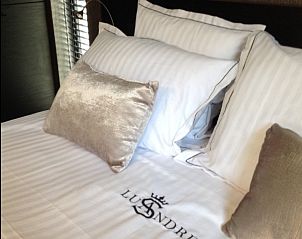 Komfortables Schlafzimmer im Ferienhaus Lusandre, Olen, Antwerpen, mit luxuriser Bettwsche fr einen erholsamen Schlaf.