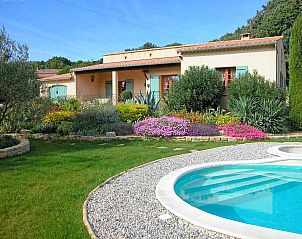 Verblijf 0460808 • Vakantiewoning Languedoc / Roussillon • Vakantiehuis in Saint-Médiers met zwembad, in Languedoc-Rou 