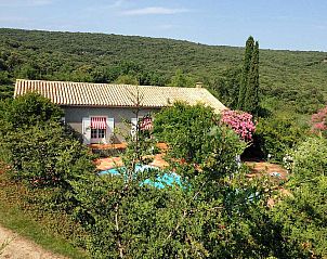 Verblijf 04633501 • Vakantiewoning Languedoc / Roussillon • Vakantiehuis in Le Garn met zwembad, in Languedoc-Roussillon 