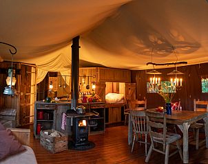 Cozy indoor tent house with hot private shower in La Flocellire, Pays de la Loire, France, ideal for glamping.