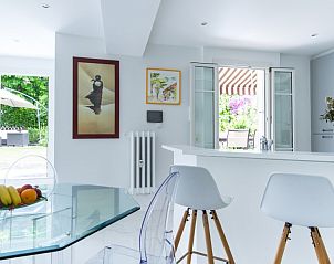 Unterkunft 048108703 - Appartement Provence / Cote d'Azur - Elegant apartment, Port 2' walk, private garden