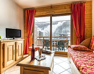 Guest house 0481321 - Apartment Provence / Cote d'Azur - Appartement Le Hameau du Rocher Blanc