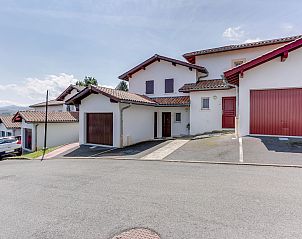 Guest house 04943201 - Holiday property Midi / pyrenees - Vakantiehuis Mendi Bixta