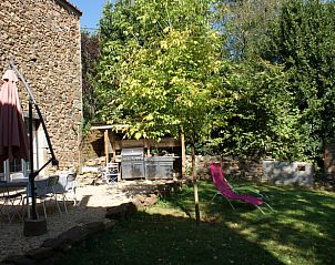 Geniet van de rust bij het vakantiehuis in Saint-Martin-Lagupie, Midi-Pyrenees, met een ruime tuin en terras.
