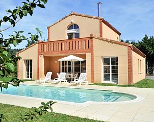 Guest house 0499902 • Holiday property Midi / pyrenees • Vakantiehuis Domaine Royal Green V68I 