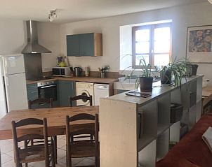 Guest house 05017901 - Holiday property Rhone-Alphes - Huisje in Gras