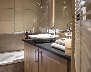 Verblijf 05032306 - Appartement Rhone-Alphes - Appartement CGH Rés & Spa Chalets du Flambeau 4*