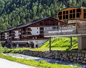 Guest house 05043102 • Apartment Rhone-Alphes • Resort les Portes du Mont Blanc 7 