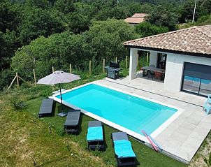 Guest house 05065501 • Holiday property Rhone-Alphes • Huisje in Rocher 