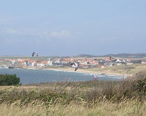 Geniet van het panoramische uitzicht op de kustlijn van Wimereux vanuit Coquille Opale, een charmant appartement in Nord / Pas de Calais, Frankrijk.
