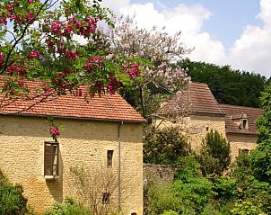 Geniet van de rustieke charme van Huisje in Veyrignac, een vakantiehuis omringd door de natuur in het schilderachtige Aquitaine, Frankrijk.