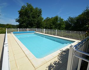 Guest house 05491203 - Holiday property Aquitaine - La Roseraie