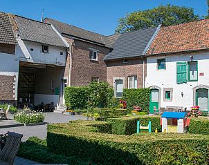 Ferienhaus in Herderen, Limburg, Belgien mit charmantem Innenhof und grner Umgebung, ideal fr einen erholsamen Urlaub.