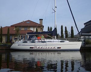 Guest house 061101 • Boat Sneekermeer • Addicted 