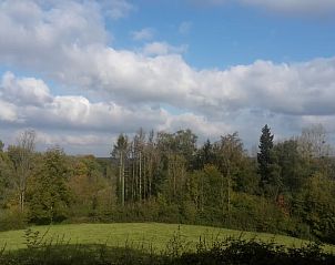 Uitzicht op de groene natuur rondom Vakantiehuisje in Comblain au Pont, gelegen in de Ardennen, Luik, Belgi.