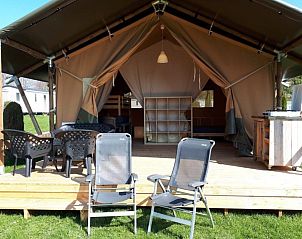 Ervaar luxe glamping in de Safaritent in Deidenberg, Ardennen. Geniet van het ruime terras en de natuurlijke omgeving in Belgi.