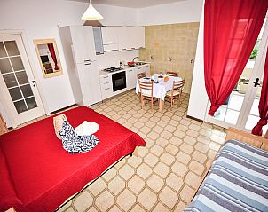 Guest house 08313605 - Apartment Abruzzo / Molise - Appartement Green Marine, Palme, Ismare