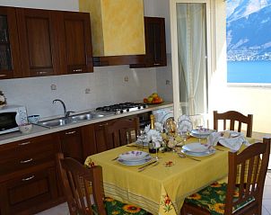 Guest house 08920107 - Apartment Italian Lakes - Appartement Ein-Zimmer-Wohnung 'Casa Valery' mit Wasserblick