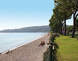 Verblijf 08925601 - Vakantiewoning Italiaanse meren - Vakantiehuis Front Lake Resort Le Corti del Lago