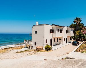Guest house 09453403 • Holiday property Sicily • Vakantiehuis Santa Maria 