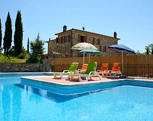 Guest house 0955917 • Holiday property Tuscany / Elba • Vakantiehuis in Lucignano met zwembad, in Toscane. 