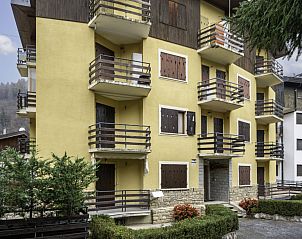 Guest house 09731401 - Apartment Piedmont - Appartement Hedelweiss house