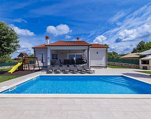 Verblijf 10115806 - Vakantiewoning Istrie - Vakantiehuis Villa Veli vrt