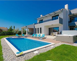 Unterkunft 10117954 - Ferienhaus Istrien - Vakantiehuis Villa Grande