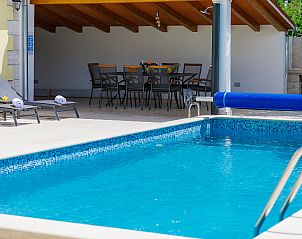 Verblijf 10120703 - Vakantiewoning Istrie - Vakantiehuis Villa Coriticum otium