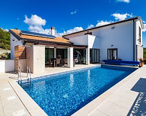 Unterkunft 10120801 • Ferienhaus Istrien • Vakantiehuis Villa Mala Halu 