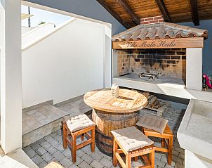 Verblijf 10120801 - Vakantiewoning Istrie - Vakantiehuis Villa Mala Halu