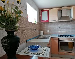 Guest house 10312812 - Apartment Dalmatia - Appartement Apartment direkt am Meer mit Anlegeplatz