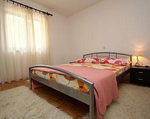 Guest house 10313003 - Apartment Dalmatia - Appartement Repak